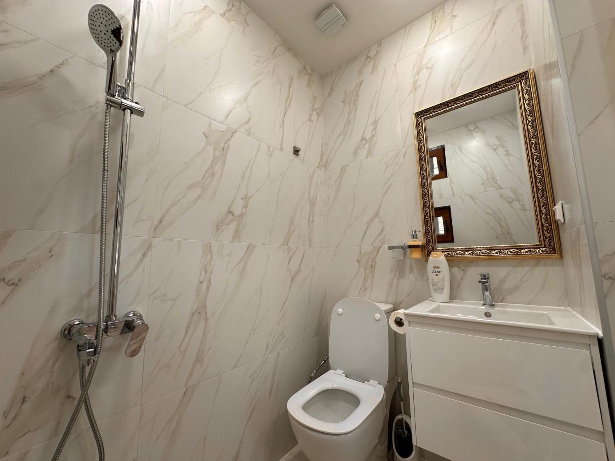 Luxury 1 Софія