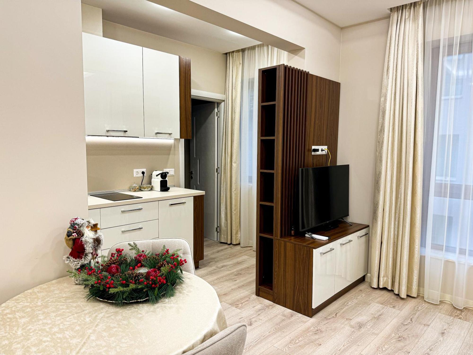 Luxury 1